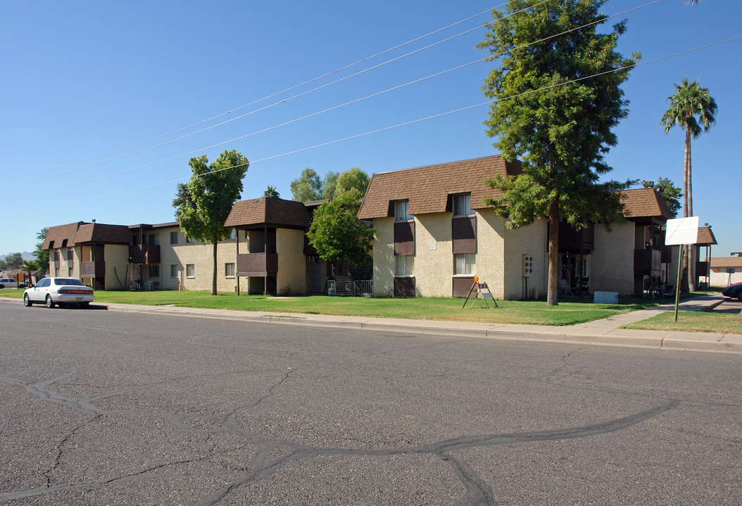 Tolleson Garden Apartments in Tolleson, AZ - Building Photo