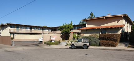 McClure Manor Apartments in El Cajon, CA - Building Photo - Building Photo