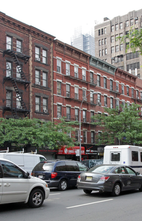 Hell's Kitchen in New York, NY - Building Photo