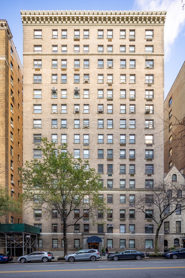 Marboro Apartments in New York, NY - Building Photo - Building Photo