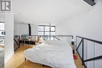 1024 Queen St W in Toronto, ON - Building Photo - Building Photo