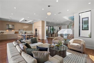 14519 Greenleaf St in Los Angeles, CA - Building Photo - Building Photo