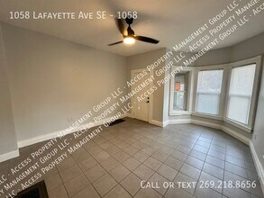 1058 Lafayette Ave SE in Grand Rapids, MI - Building Photo - Building Photo