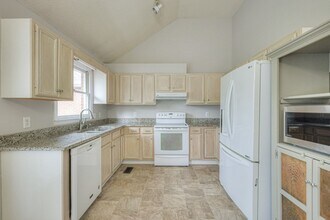 5020 Old Salem Rd, Unit A in Rockvale, TN - Foto de edificio - Building Photo