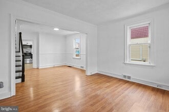 34 E Hendrickson Ave in Morrisville, PA - Building Photo - Building Photo