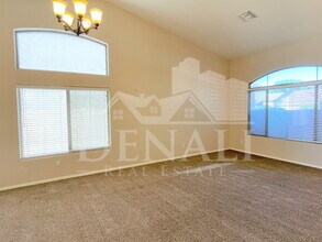 1121 S Western Skies Dr in Gilbert, AZ - Building Photo - Building Photo