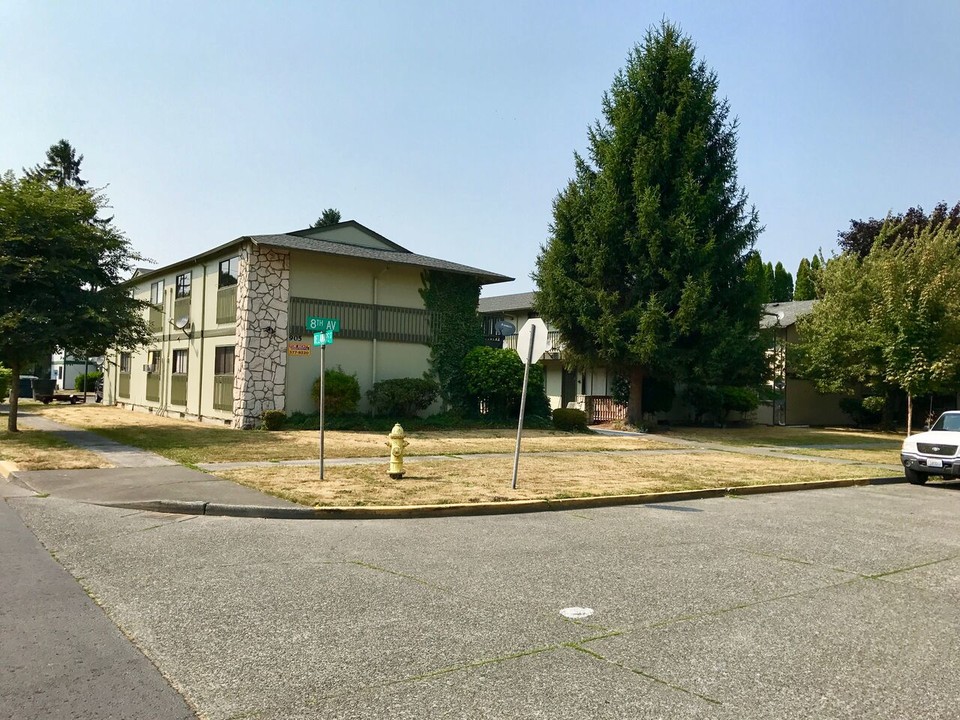 905 8th Ave in Longview, WA - Building Photo