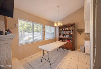 2009 Bobby Jones Dr in El Paso, TX - Building Photo - Building Photo