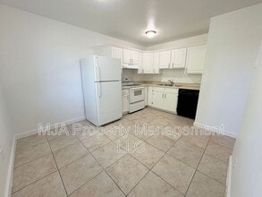 2523 S Lakecrest Dr in West Valley City, UT - Building Photo - Building Photo