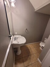 402 Shade Tree Ln in Farmington, MO - Building Photo - Building Photo