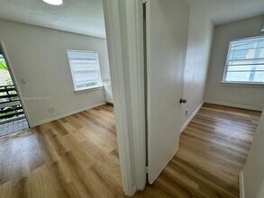 833 W 39th St in Miami Beach, FL - Building Photo - Building Photo