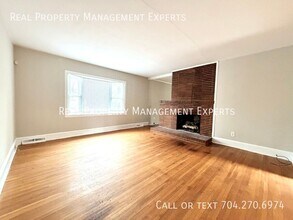 3930 Carlyle Dr in Charlotte, NC - Building Photo - Building Photo