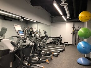 1702 Walnut St in Philadelphia, PA - Building Photo - Building Photo