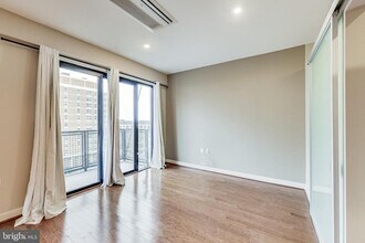 1320 Fenwick Ln in Silver Spring, MD - Building Photo - Building Photo