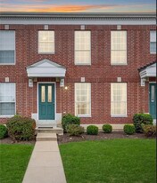 7717 Boardwalk Tower Cir in O'Fallon, MO - Building Photo