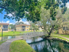 5140 SW 40th Ave in Fort Lauderdale, FL - Building Photo