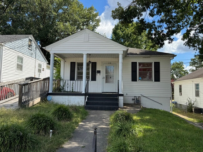 property at 319 Arlington Pl