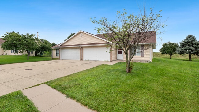 property at 2021 Vista View Dr