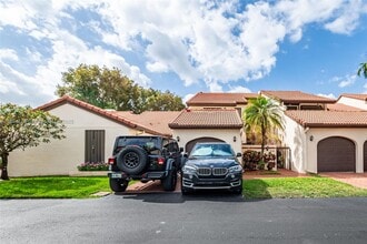 9340 NW 48th Doral Terrace in Doral, FL - Building Photo - Building Photo