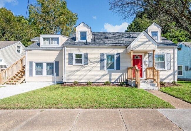 property at 3820 Essex Cir