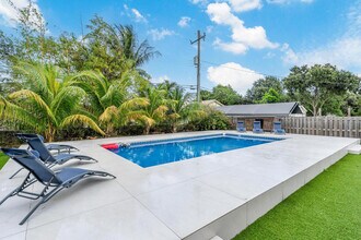809 SW 14th Ct in Fort Lauderdale, FL - Building Photo - Building Photo