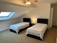 7447 Cambridge St photo'