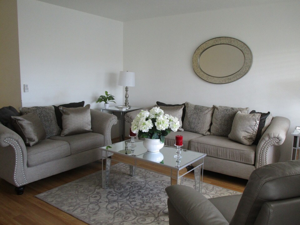 1920 NE 51st Ct in Fort Lauderdale, FL - Foto de edificio