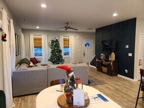 356 Zonnie Ln in Hampstead, NC - Building Photo - Building Photo