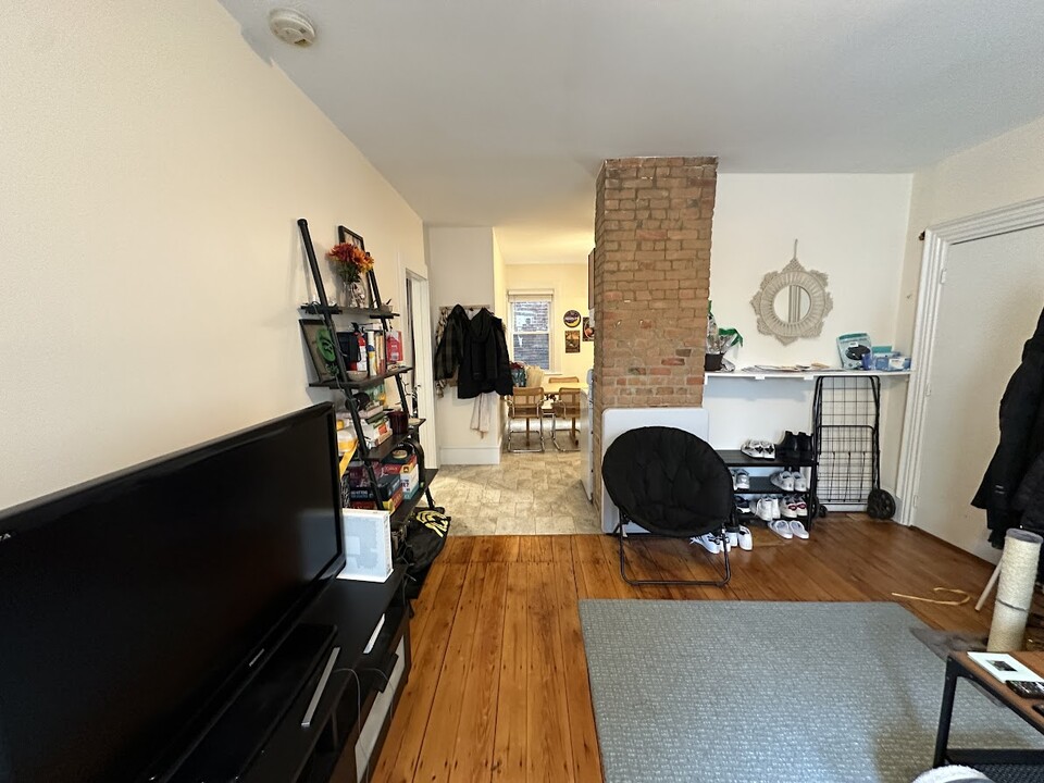 74 Gore St, Unit 3 in Cambridge, MA - Building Photo