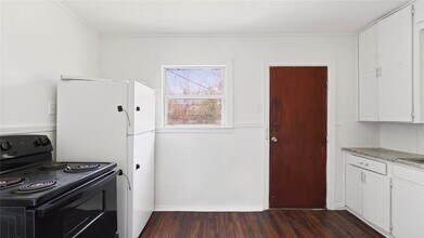 410 Clinton Park St in Houston, TX - Building Photo - Building Photo