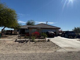 1341 Beach Club Dr in Salton City, CA - Building Photo