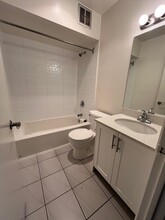 Amberlodge in Vancouver, BC - Building Photo - Building Photo