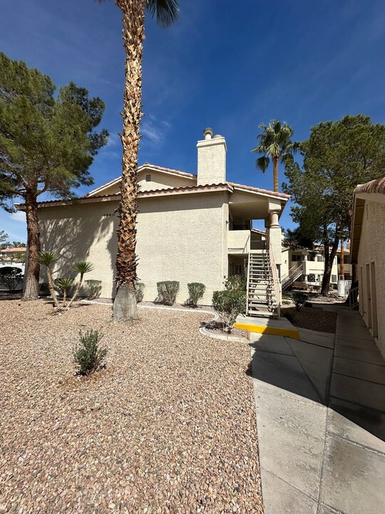 7960 Marblehead Way in Las Vegas, NV - Building Photo