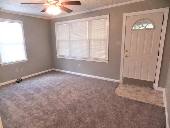 214 Edgewood Dr in North Augusta, SC - Foto de edificio - Building Photo