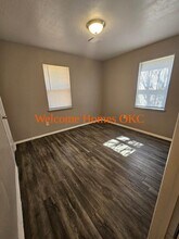 700 Sandy Ln in Choctaw, OK - Foto de edificio - Building Photo