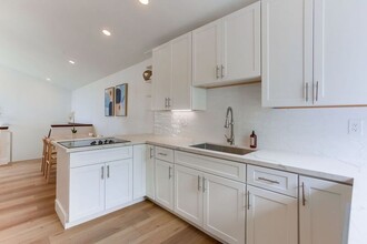 222 4th St in Del Mar, CA - Building Photo - Building Photo