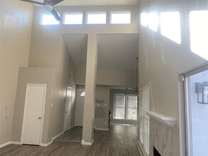 7519 San Benito Dr in Houston, TX - Building Photo - Building Photo