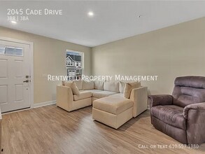 2045 Cade Dr in Monaca, PA - Building Photo - Building Photo