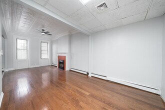 728 Bergen Ave in Jersey City, NJ - Building Photo - Building Photo