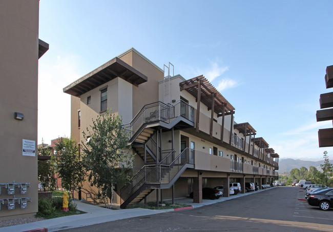 Autumn Terrace in San Marcos, CA - Foto de edificio - Building Photo