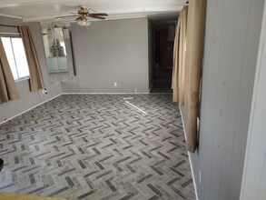 910 9th St in Great Bend, KS - Building Photo - Building Photo