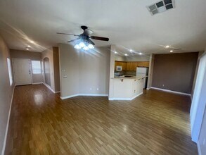 221 Reassuring Ct in Henderson, NV - Building Photo - Building Photo