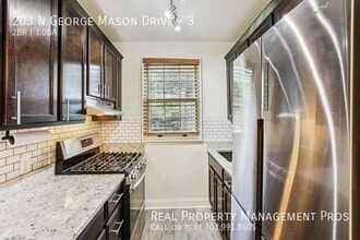 203 N George Mason Dr in Arlington, VA - Building Photo - Building Photo