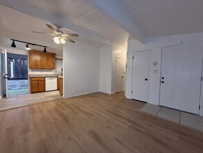 2875 Euclid Ave in Concord, CA - Building Photo - Building Photo