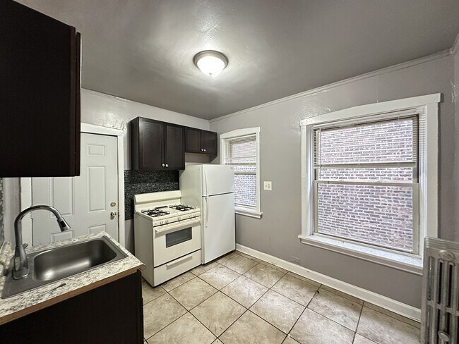 4027 W Melrose St in Chicago, IL - Building Photo - Building Photo