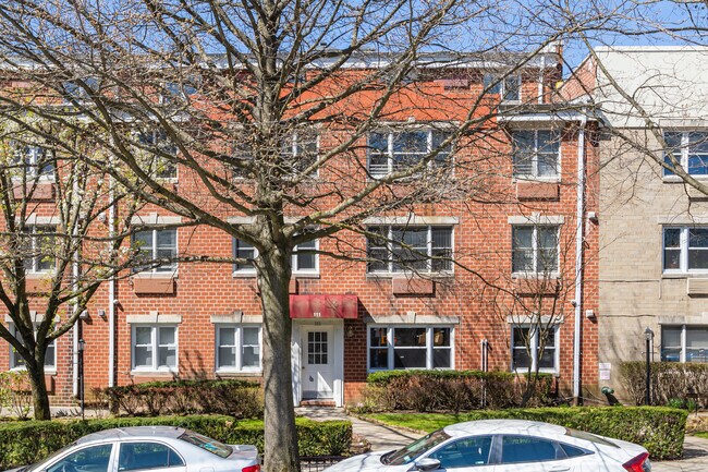 111 Prospect Park SW in Brooklyn, NY - Foto de edificio - Building Photo