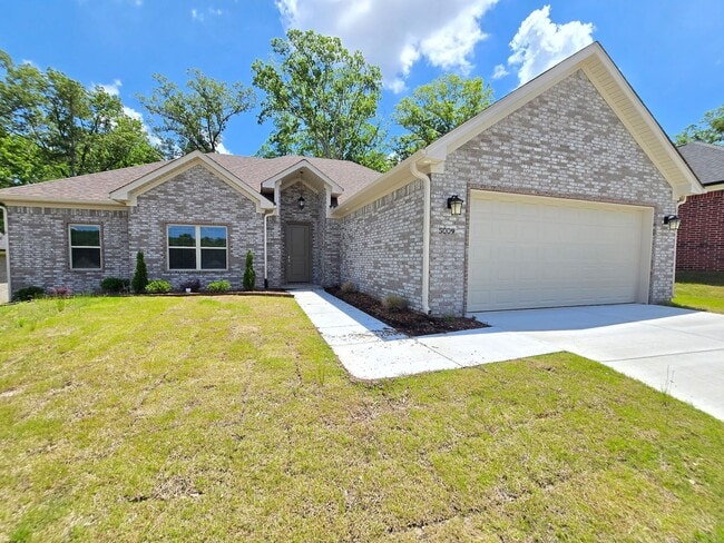 5009 Springwood Cir in Bryant, AR - Building Photo - Building Photo