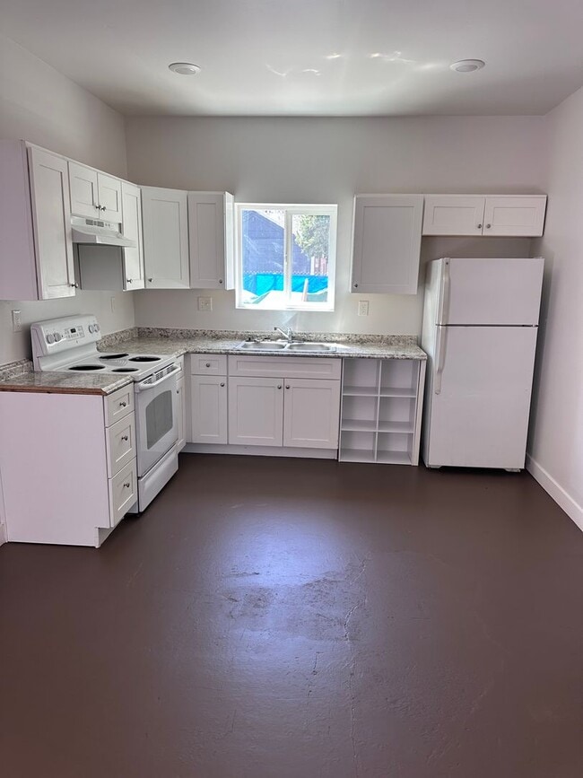 361 Wilson Ave in Sacramento, CA - Building Photo - Building Photo