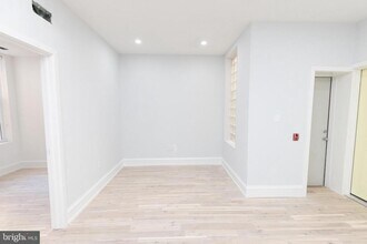 1830 Pine St in Philadelphia, PA - Building Photo - Building Photo