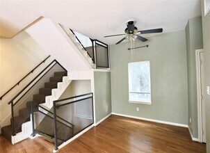 404 Rosalie St in Houston, TX - Building Photo - Building Photo